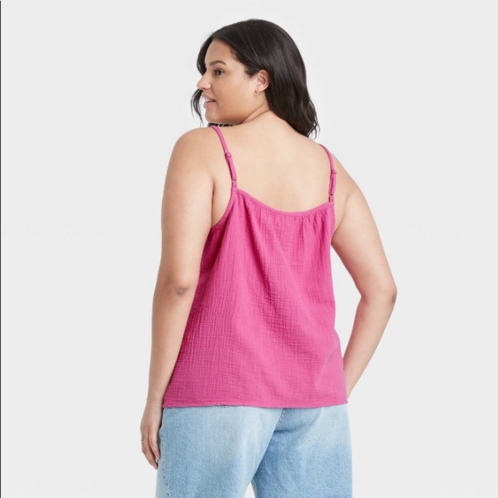 Women’s fuchsia tank top size 1X